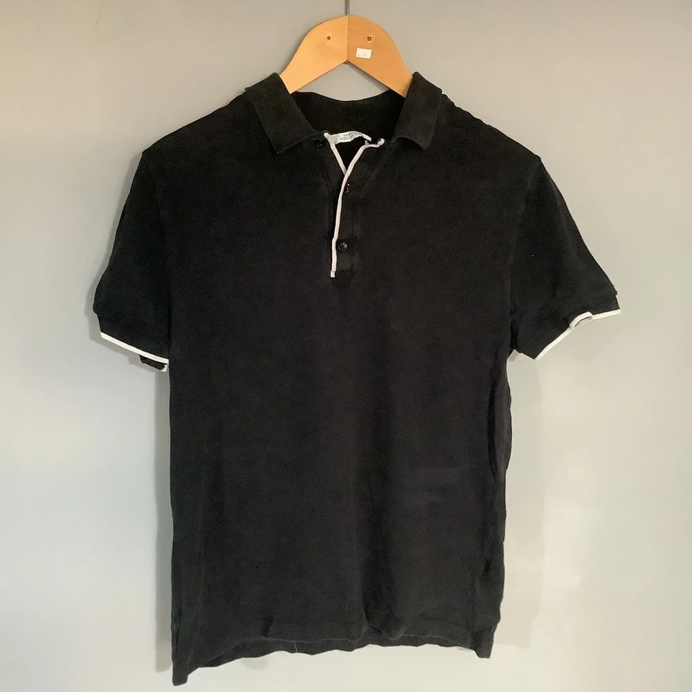 Versace Polo Shirt - Size M - Black - Pique Cotton - P2P 19โ - Picture 4 of 8